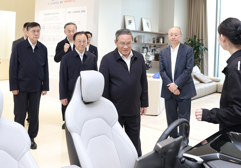 李强调研北京强调：AI与先进制造深度融合推动仓储物流智能化升级